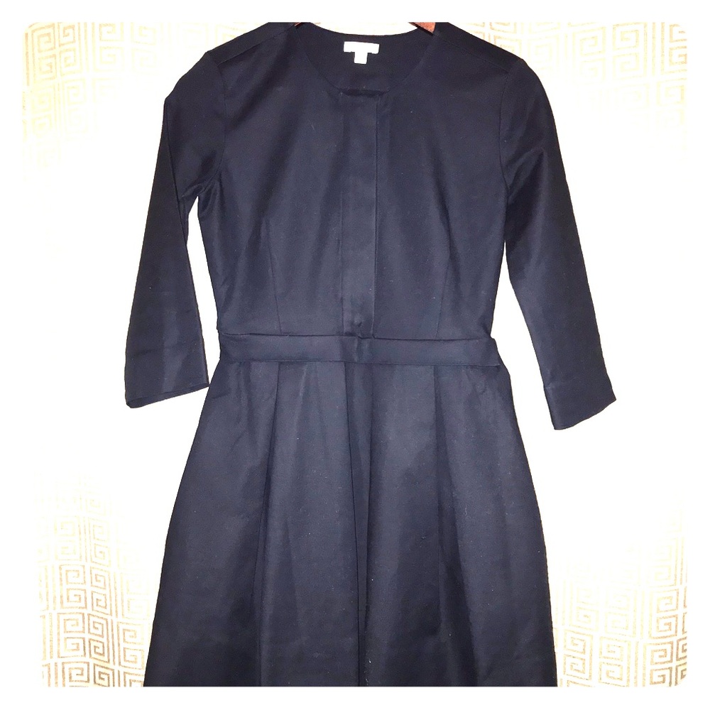 GAP Classic Navy Fit Flare!!